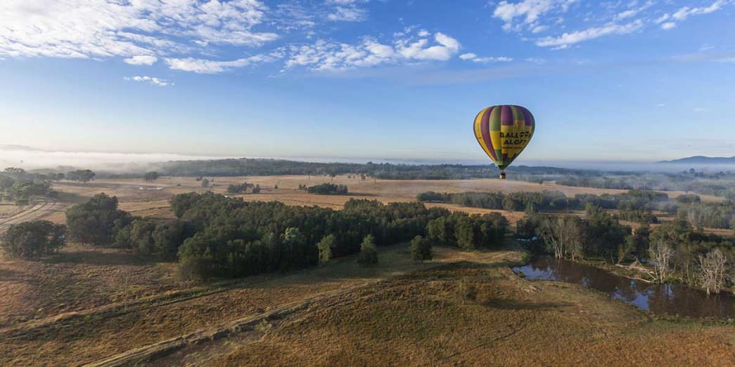 Breathtaking horizon of hot air ballooning in Hunter Valley