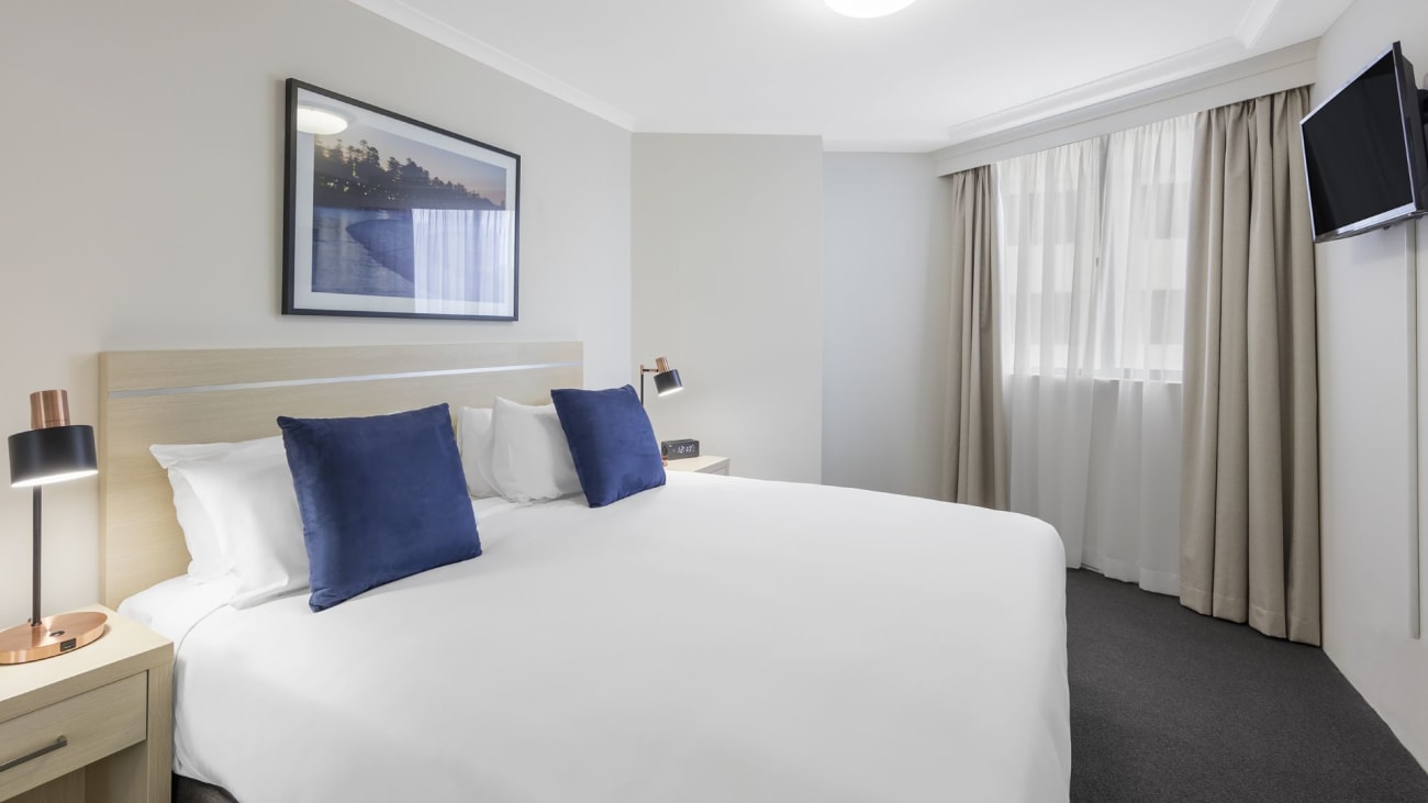 Oaks Sydney Castlereagh Suites Official site Serviced Apartments Cbd