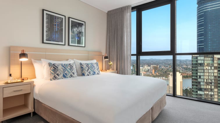 Oaks Brisbane on Charlotte Suites Bedroom