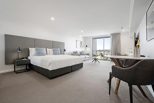 Oaks Toowoomba Hotel Three Bedroom Dual Key