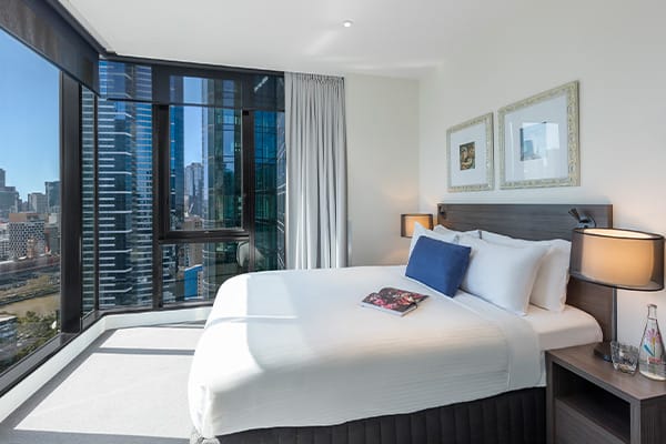 Oaks WRAP on Southbank 2 Bedroom City View