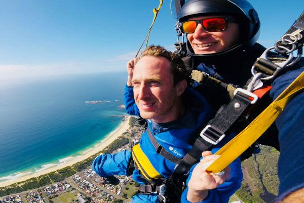 Great Australian Bucket list writer Robin Esrock Skydiving near Hunter Valley, Oaks Cypress Lakes
