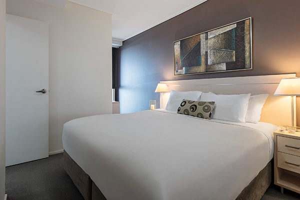 Oaks Brisbane Felix Suites 1 Bed Executive Bedroom with king sized Bed