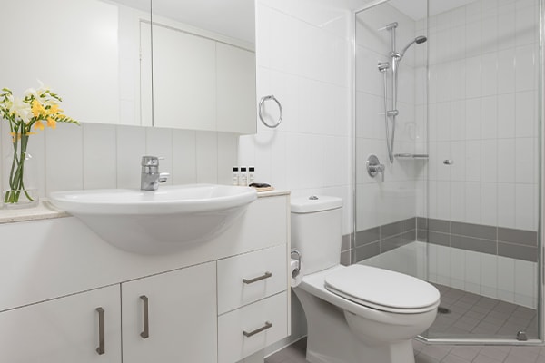 Oaks Brisbane on Felix Suites 2 Bedroom Story Bridge View Bathroom one with shower