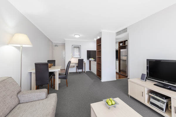 Oaks Brisbane Lexicon Suites 1 Bedroom Executive Living