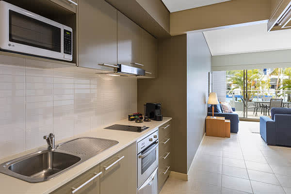 Oaks Resort Spa Hervey Bay 1 Bedroom Ocean View Kitchen