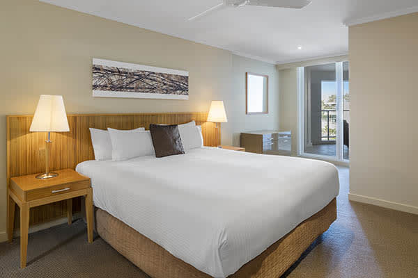 Oaks Resort Spa Hervey Bay 2 Bedroom Ocean View Bedroom