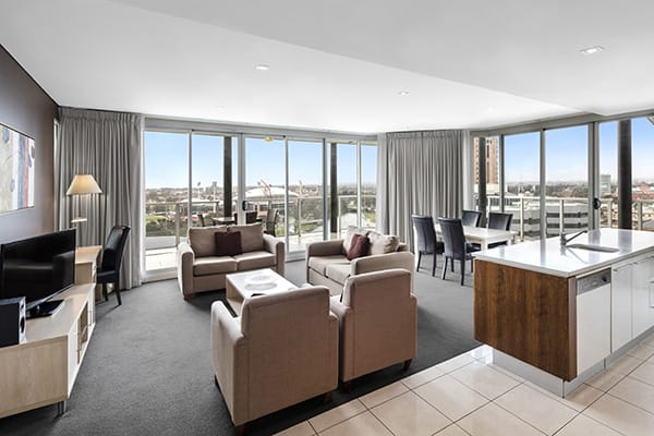 OAKS DISCOVERY MEMBER OFFER | Oaks Adelaide Embassy Suites