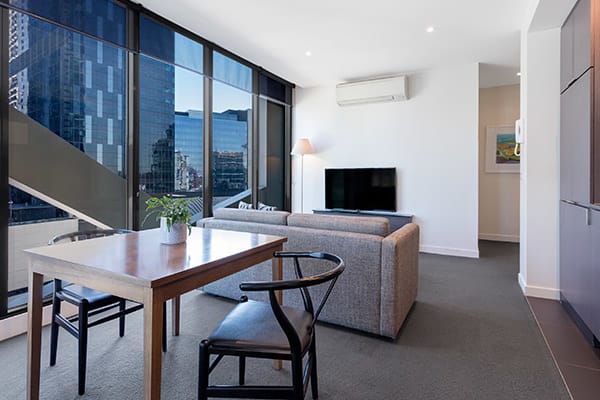 OAKS WRAP ON SOUTHBANK 1 Bedroom City View Living