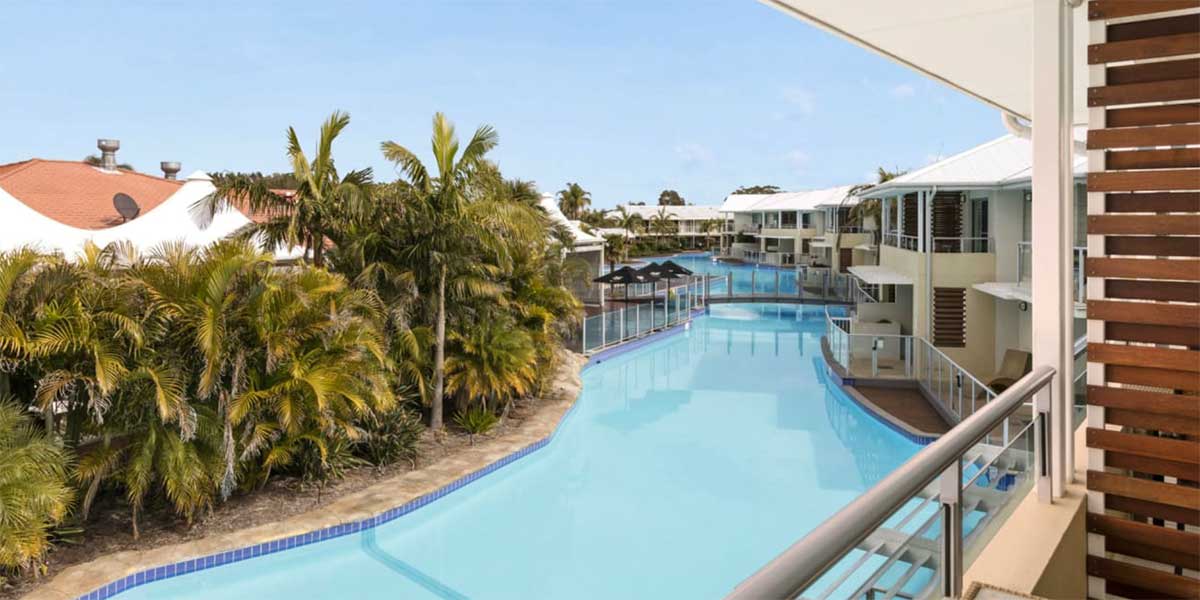 Oaks Port Stephens Pacific Blue Resort with huge pool that wraps around the entire resort 