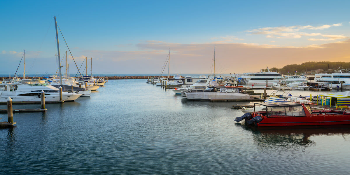 Cruises at Port Stephens with panoramic views over the bay